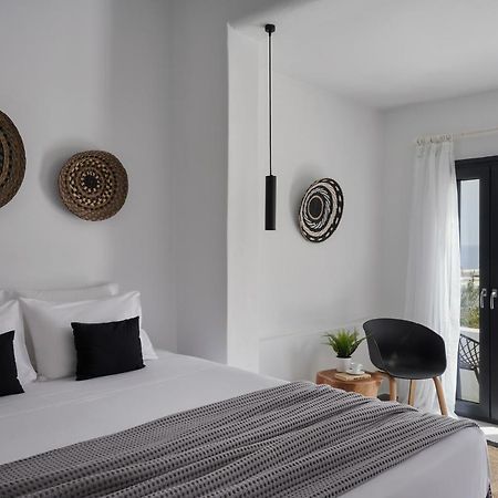 The Thermia Suites Китнос Екстериор снимка