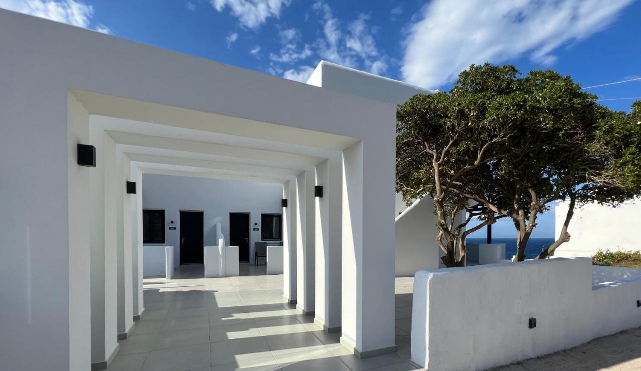 The Thermia Suites Китнос Екстериор снимка