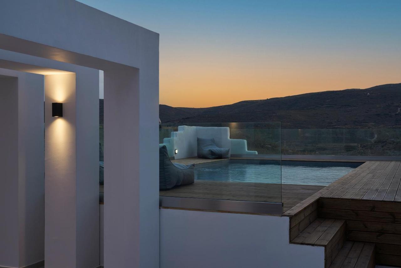 The Thermia Suites Китнос Екстериор снимка