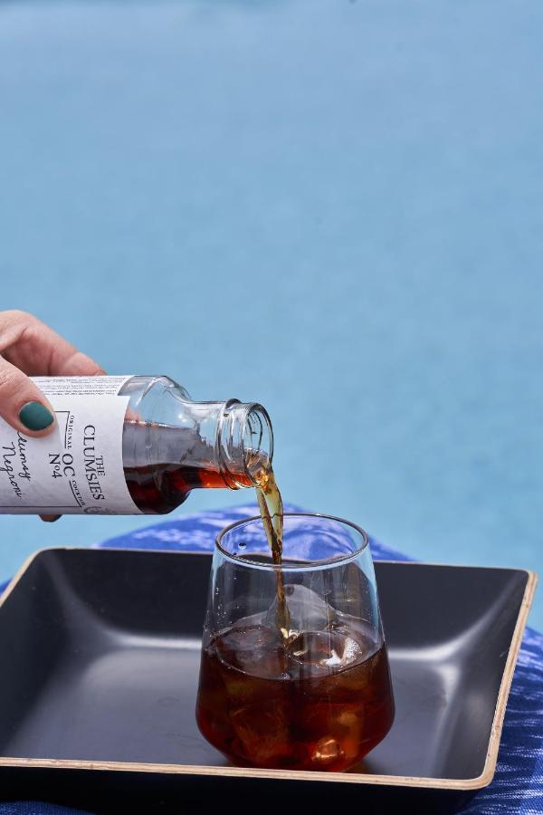 The Thermia Suites Китнос Екстериор снимка