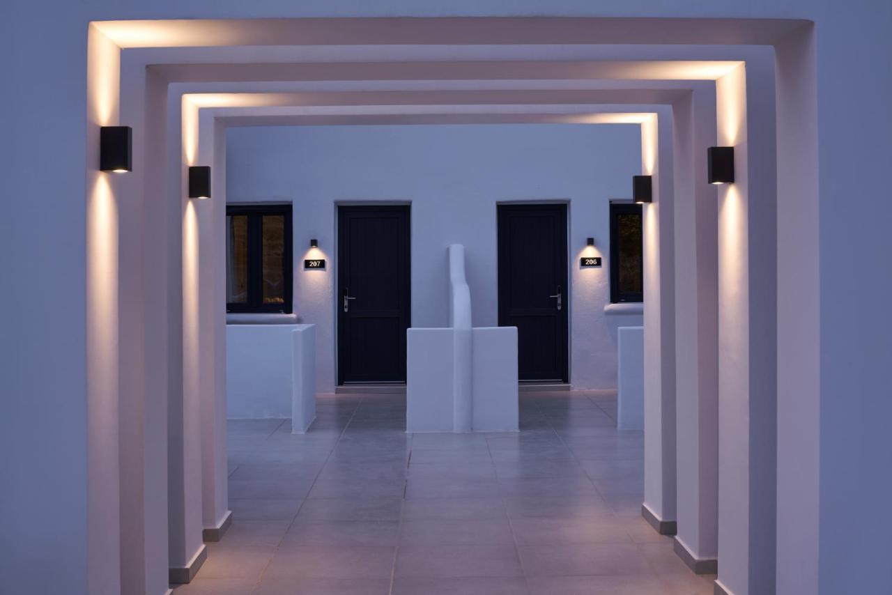 The Thermia Suites Китнос Екстериор снимка