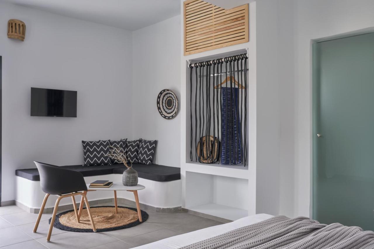 The Thermia Suites Китнос Екстериор снимка