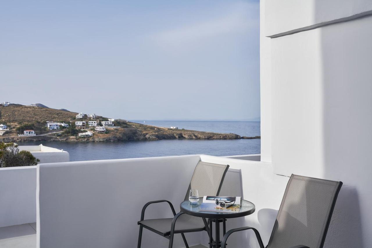 The Thermia Suites Китнос Екстериор снимка