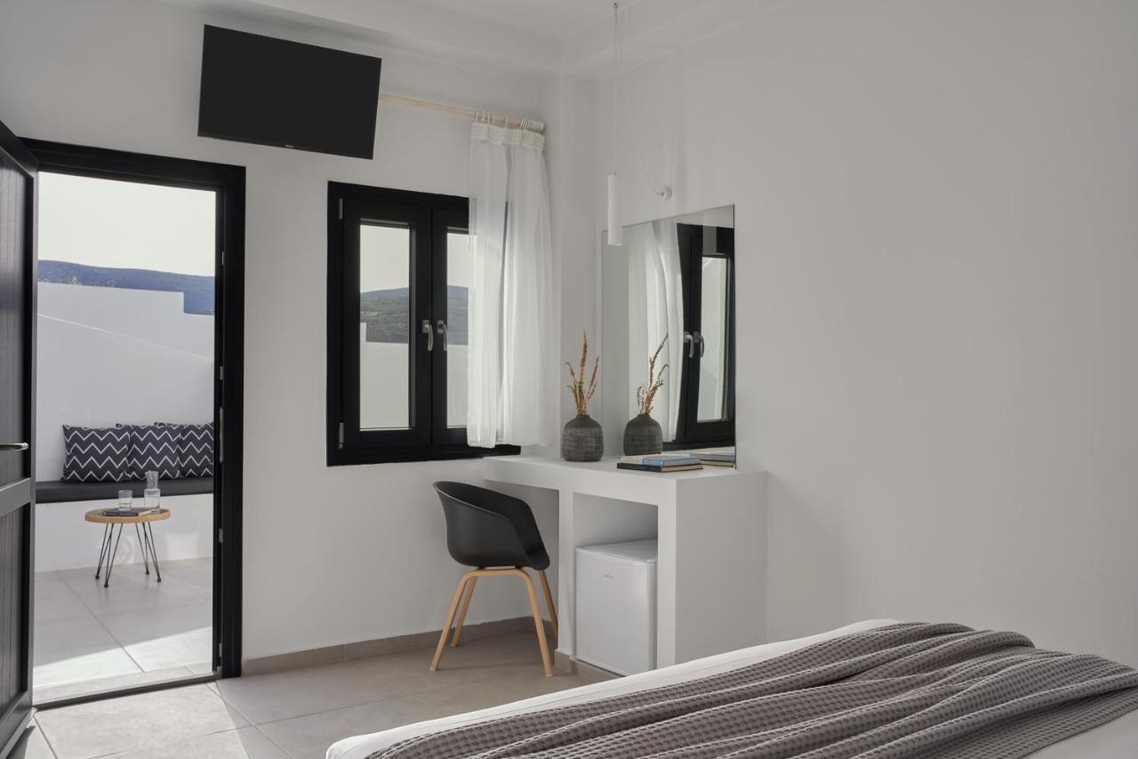 The Thermia Suites Китнос Екстериор снимка