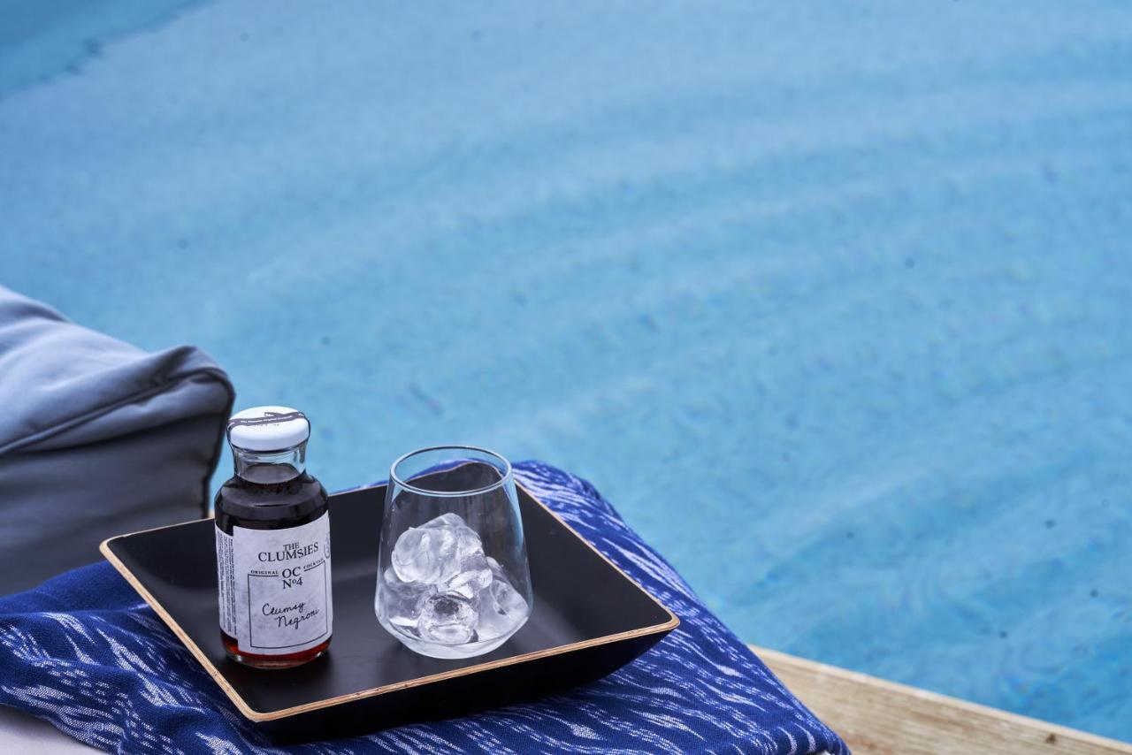 The Thermia Suites Китнос Екстериор снимка