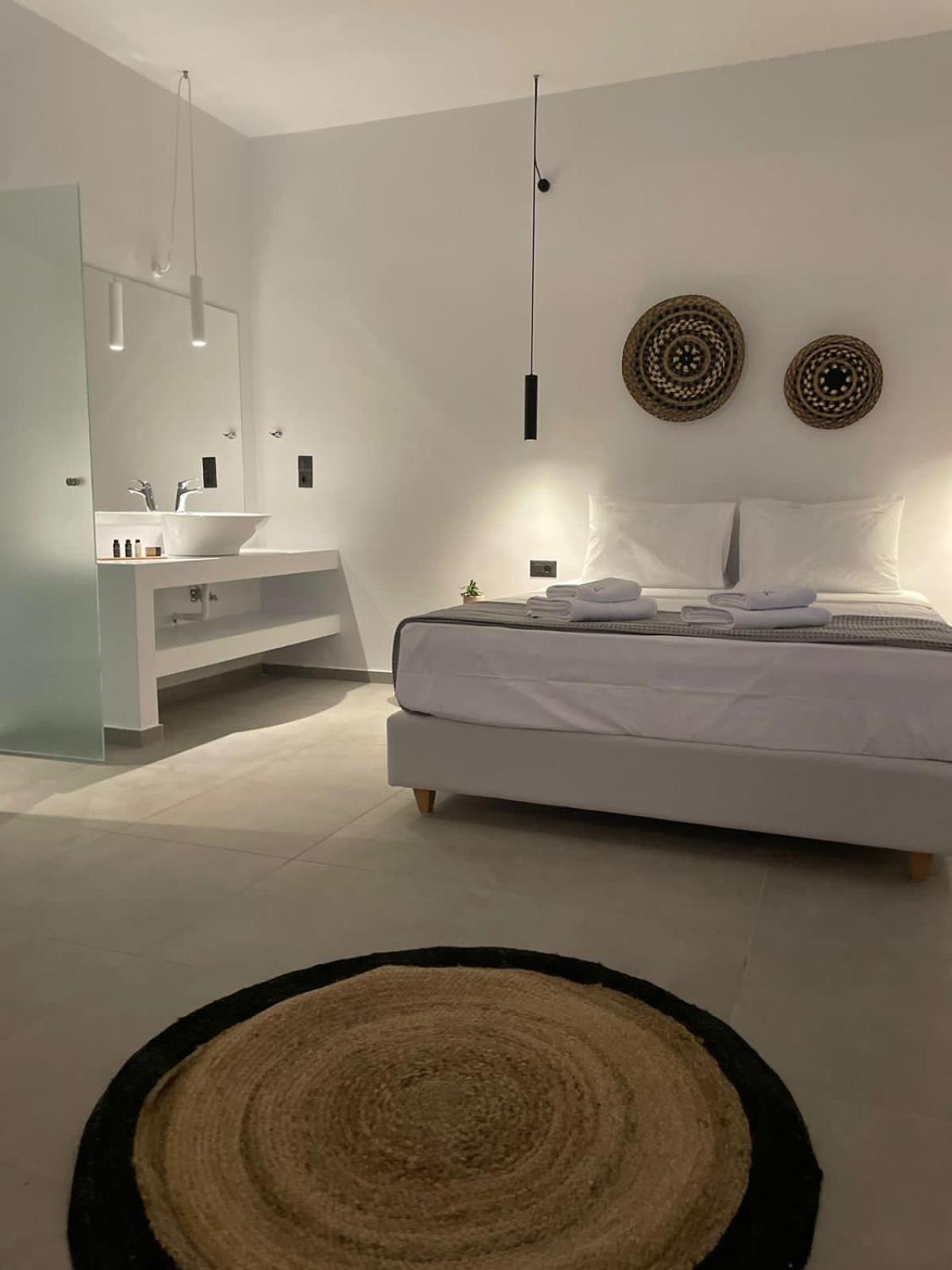 The Thermia Suites Китнос Стая снимка