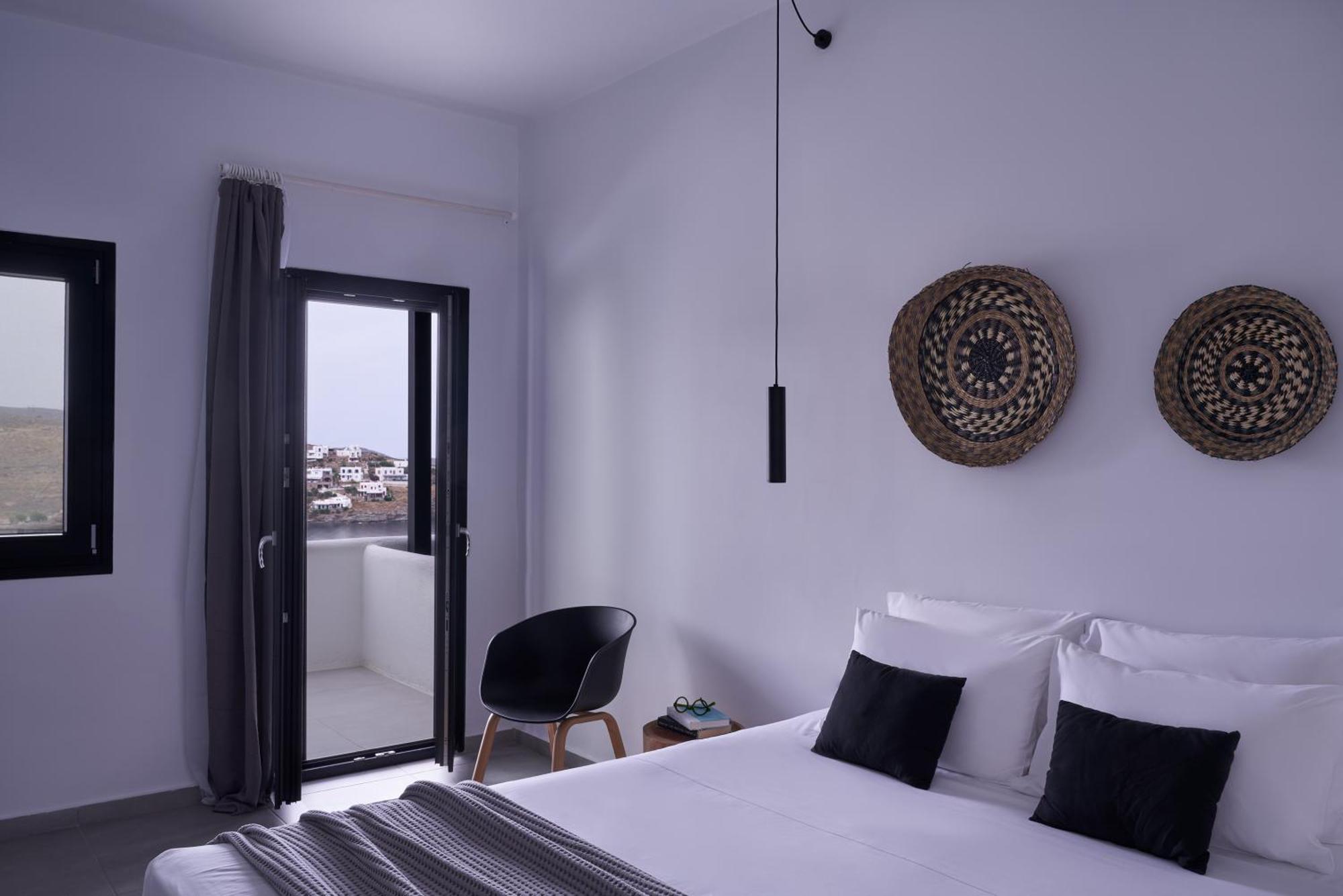 The Thermia Suites Китнос Екстериор снимка