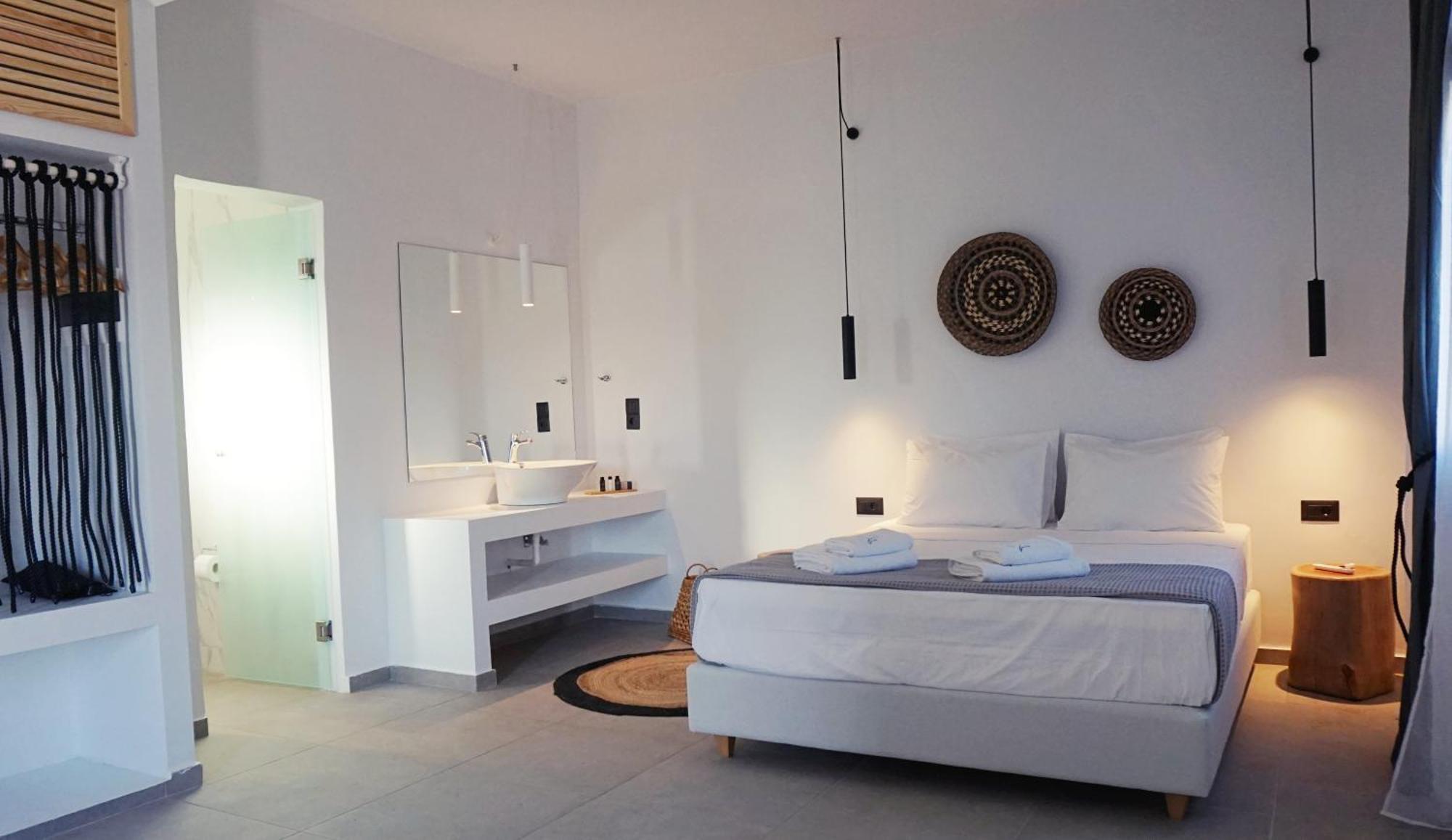 The Thermia Suites Китнос Стая снимка